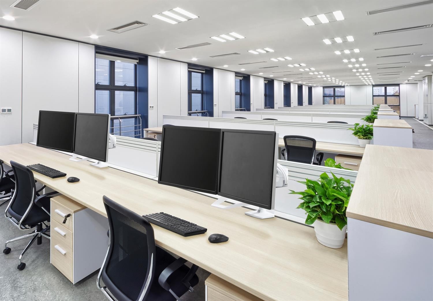 Główna galeria - Uchwyt do dwóch monitorów ERGOTRON LX Desk Dual Z Uchwytem (3)