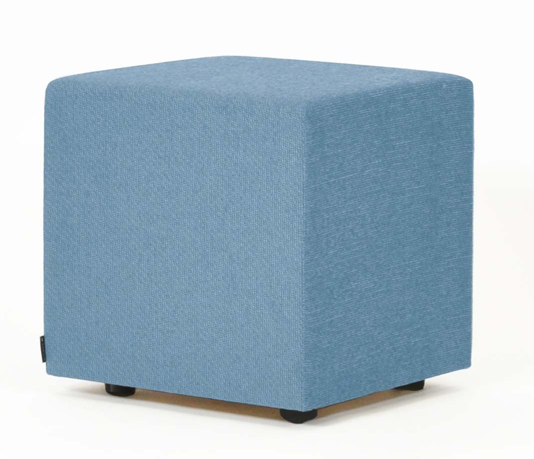 Pufa SPOT w kolorze niebieskim firmy Majencia - Nowy STYL