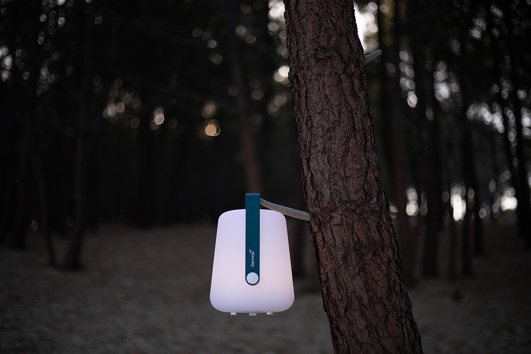 Główna galeria - Lampa ogrodowa, przenośna FERMOB - BALAD H25 (3)